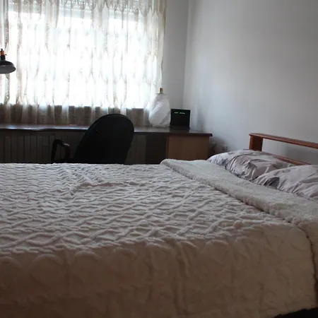 Courtyard Apartamento Skopie