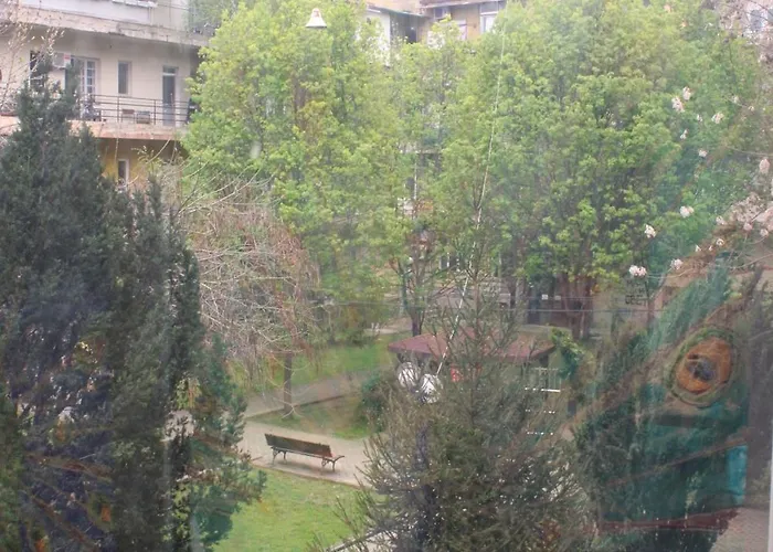 Courtyard Скопье